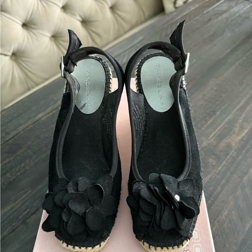 Bandolino Black Wedge Sandals with Floral Detail
